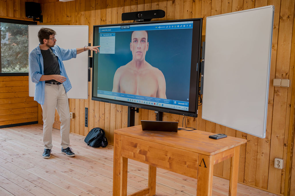 Dokončené technologické vybavení ve skutečné učebně ARCHIMEDES®